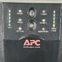 APC 1000 Smart-UPS image 3